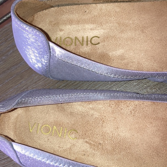 Vionic Shoes - Picture 6 of 8